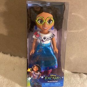 Disney encanto Maribel madrigal